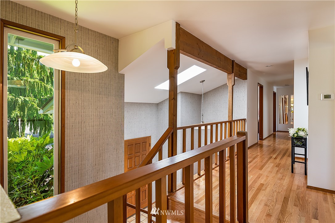 6326 147th Street Southwest Edmonds, WA 98026 - Photo 5 of 40 Gallery Image 5