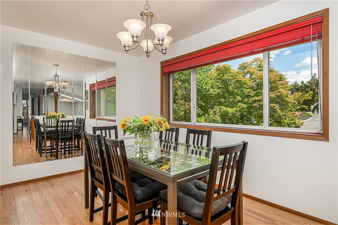 6326 147th Street Southwest Edmonds, WA 98026 - Photo 6 of 40 Gallery Image 6