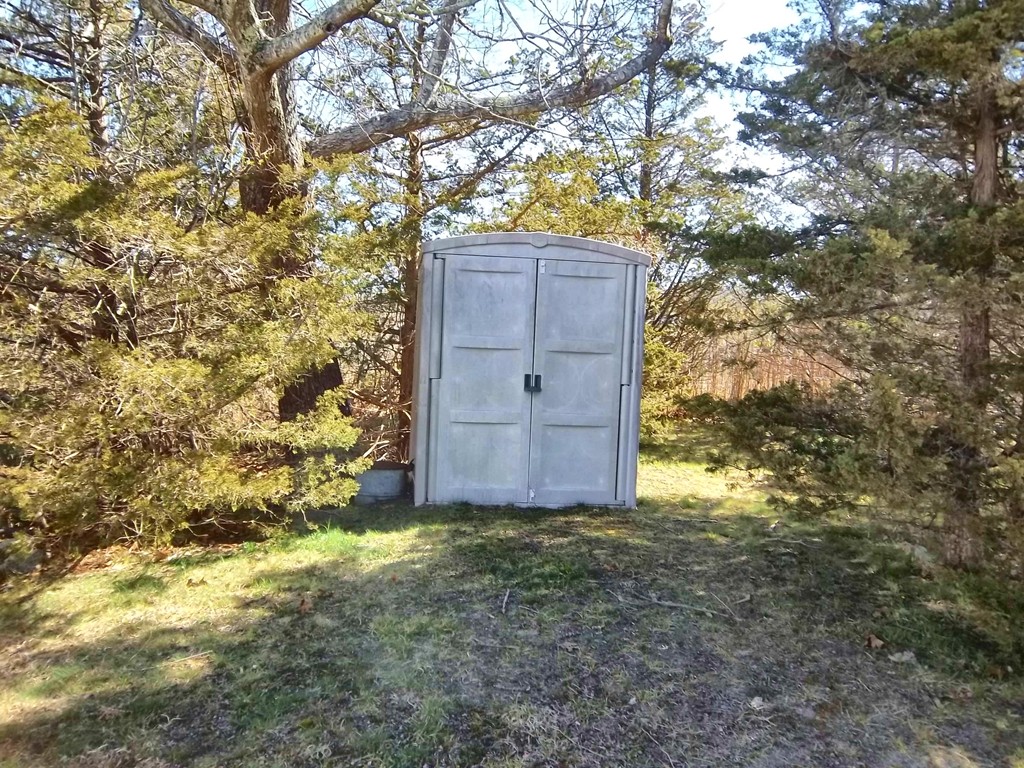 8 Almeida Wareham, MA 02571 - Photo 6 of 17 Gallery Image 6