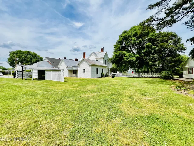 $325,000 | 3813 West Wilson Street, Farmville, NC 27828