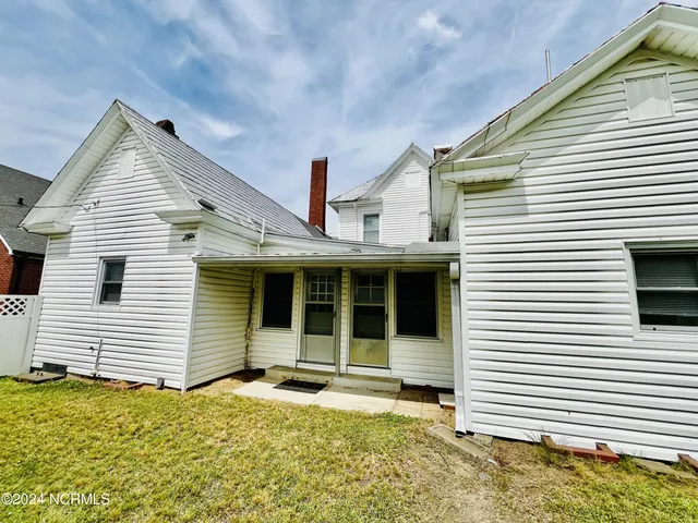 $325,000 | 3813 West Wilson Street, Farmville, NC 27828