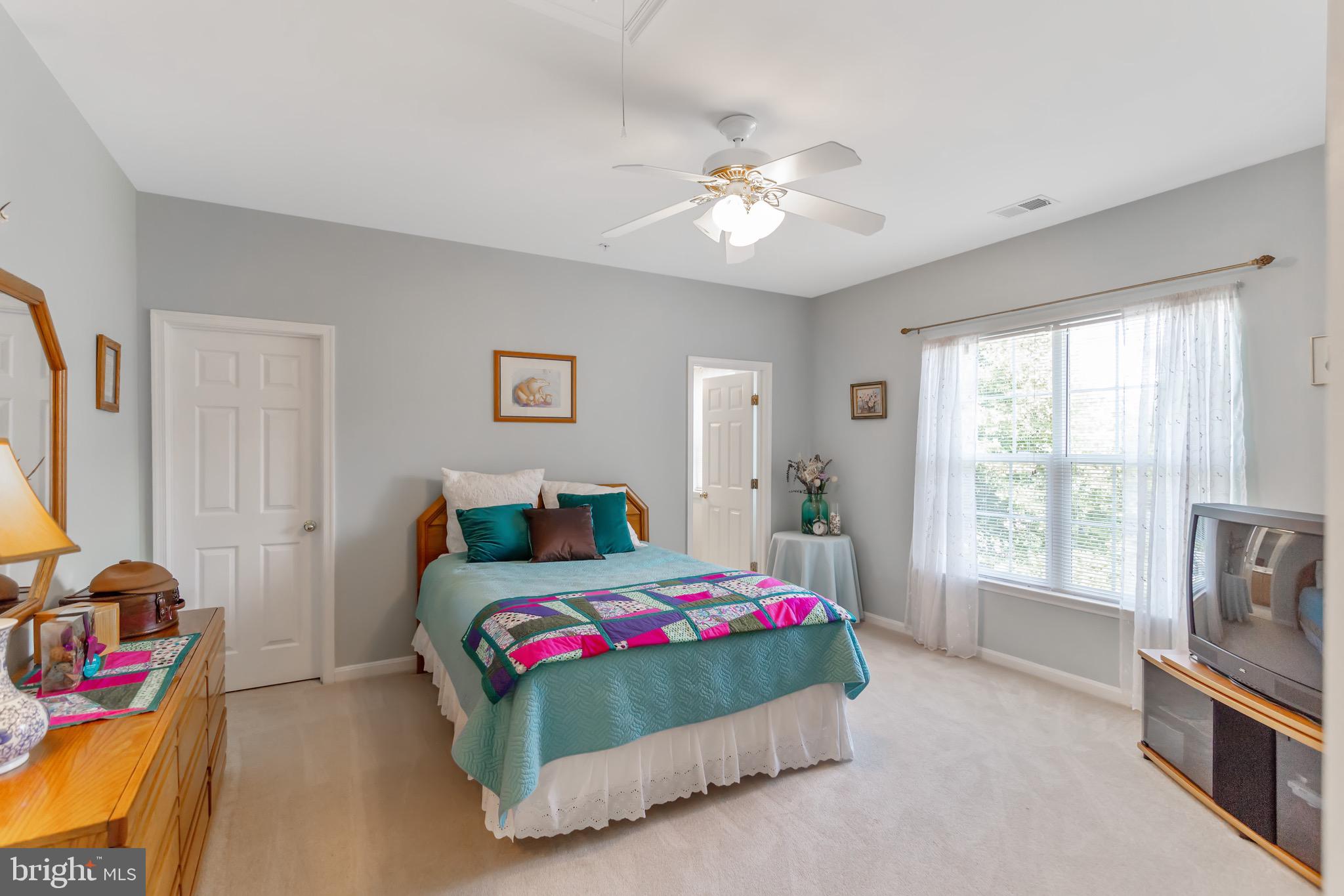 23122 Persimmon Ridge Road Clarksburg, MD 20871 - Photo 28 of 43 Bedroom #3