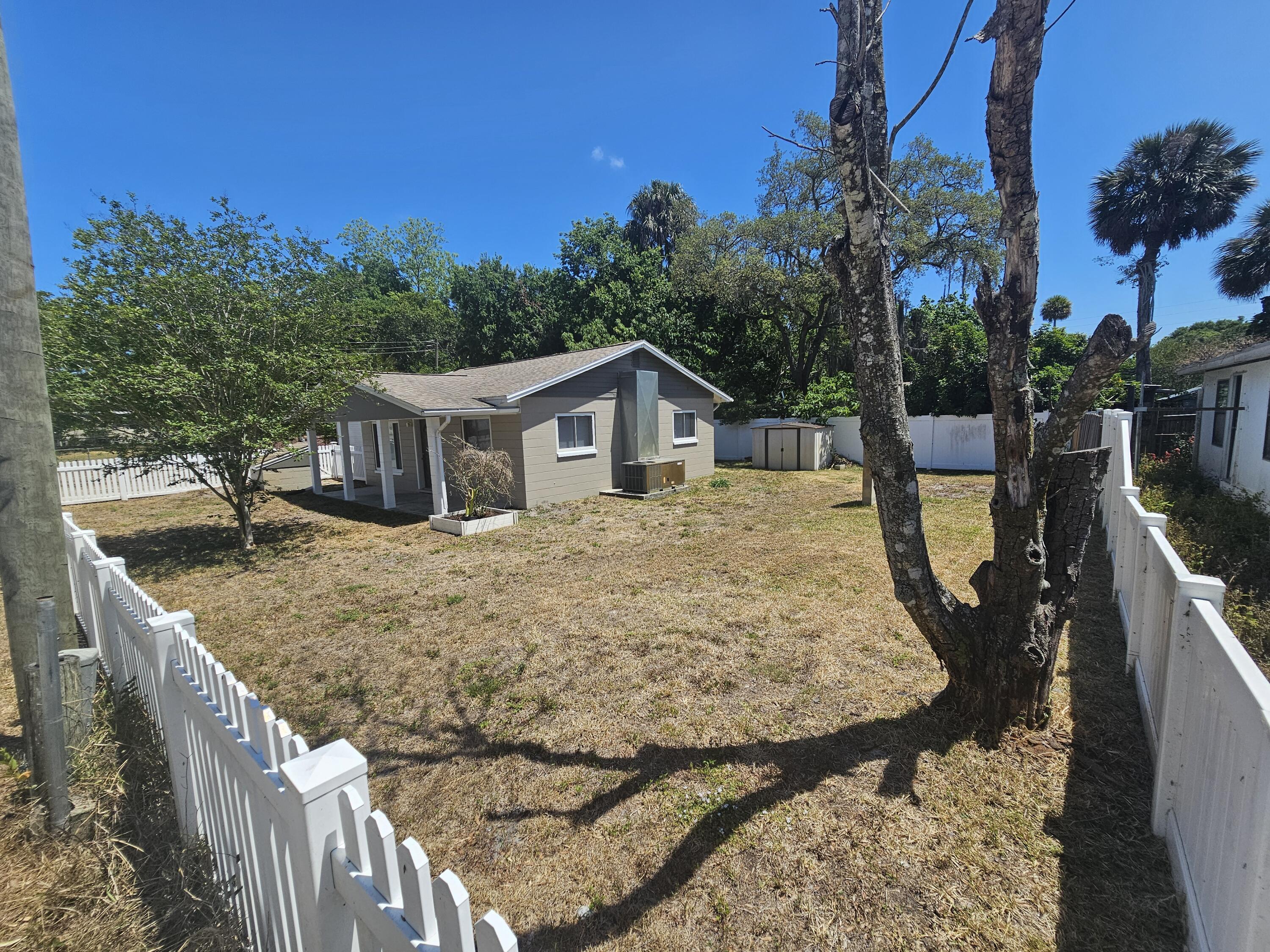 371 Renick Road Cocoa, FL 32927 - Photo 2 of 21 20240502_143220