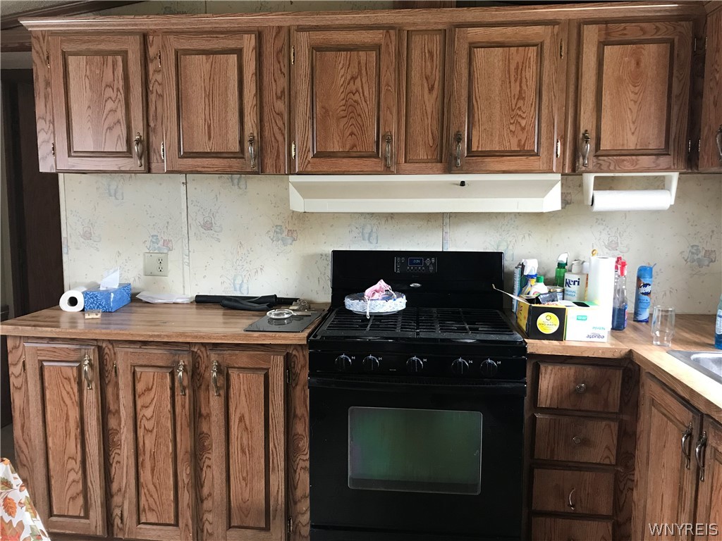 6773 Rapids Road Lockport Town, NY 14094 - Photo 14 of 21