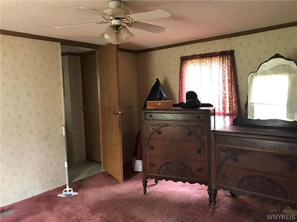 6773 Rapids Road Lockport Town, NY 14094 - Photo 18 of 21