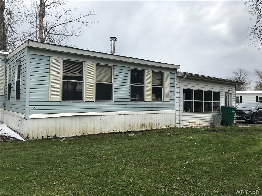 6773 Rapids Road Lockport Town, NY 14094 - Photo 2 of 21