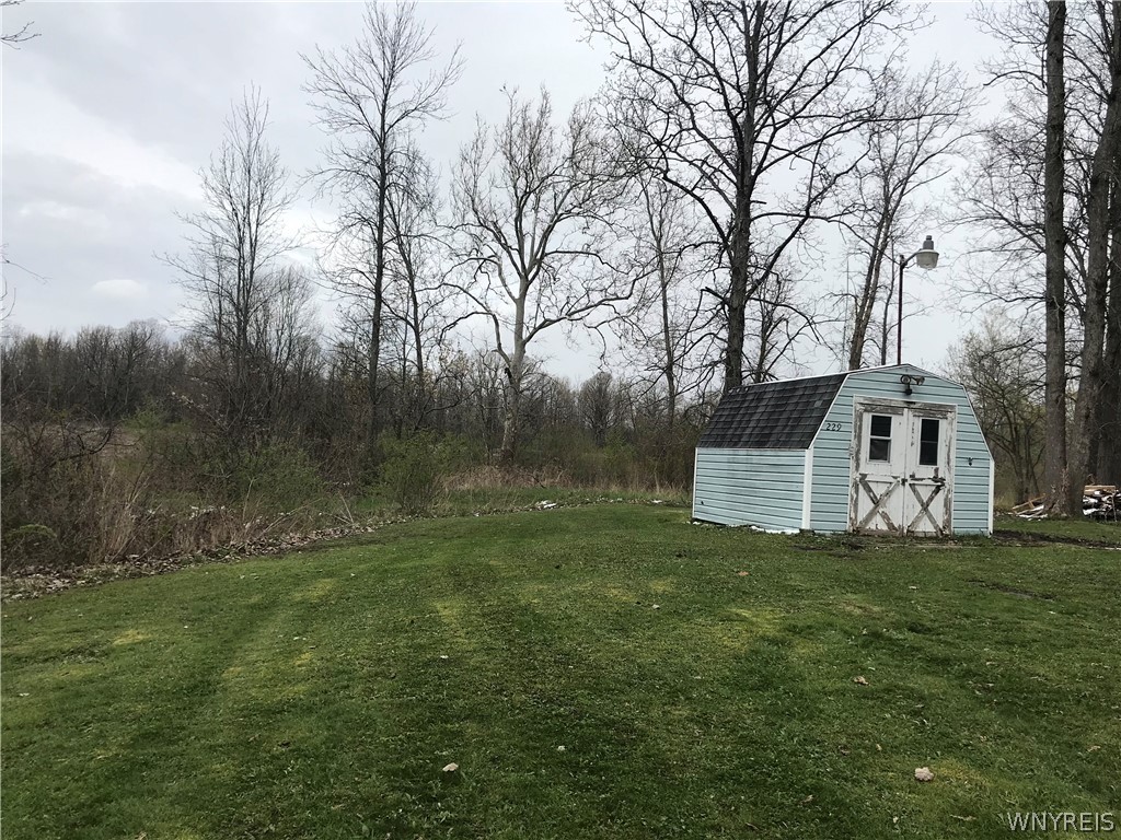 6773 Rapids Road Lockport Town, NY 14094 - Photo 5 of 21