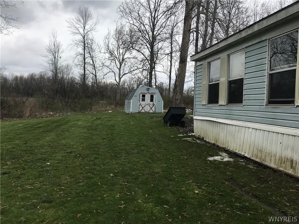 6773 Rapids Road Lockport Town, NY 14094 - Photo 9 of 21