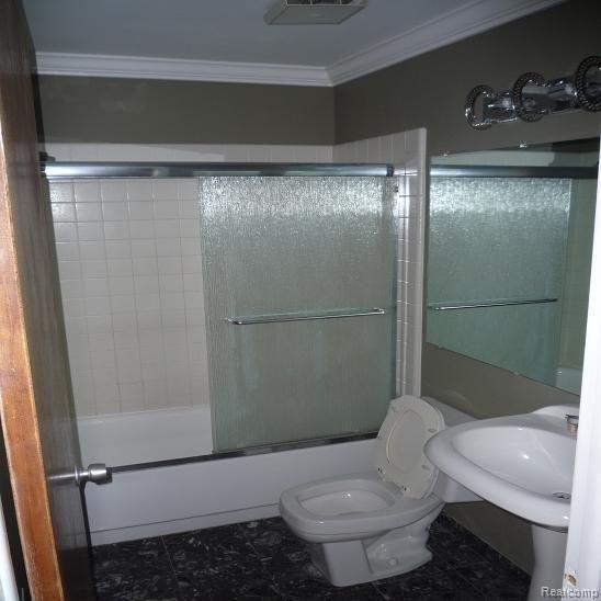 32647 Five Mile Road Livonia, MI 48154 - Photo 7 of 9 bath 2