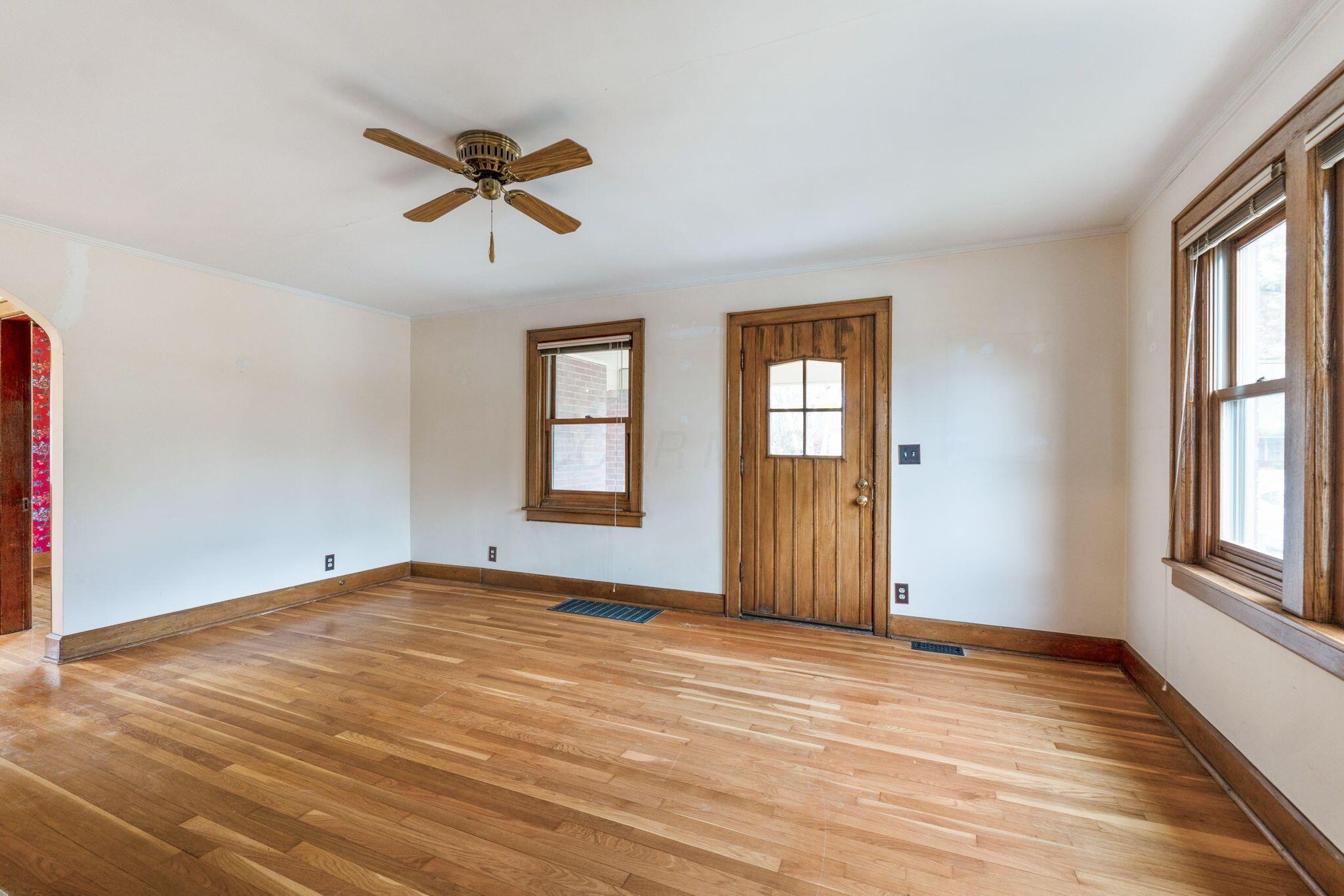 4419 Reed Road Columbus, OH 43220 - Photo 9 of 43 4419 Reed Rd (Interior)-12