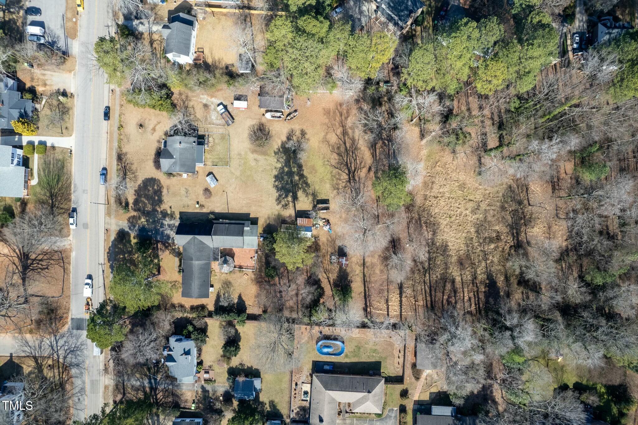 611 Powell Drive - Aerial Photo