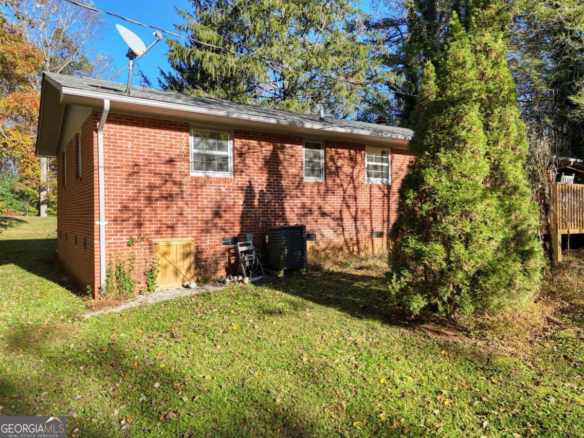 110 Johnson Road Hayesville, NC 28904 - Photo 3 of 38