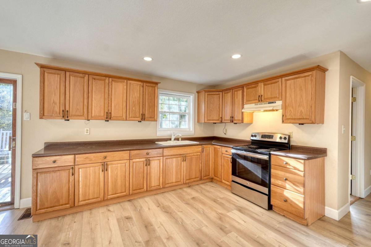 110 Johnson Road Hayesville, NC 28904 - Photo 9 of 38