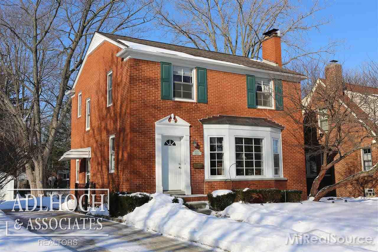 1437 Yorkshire Road Grosse Pointe Park, MI 48230 - Photo 2 of 17