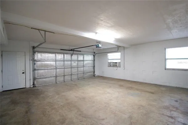 $2,500 | 10907 Southwest 24th Avenue, Gainesville, FL 32608