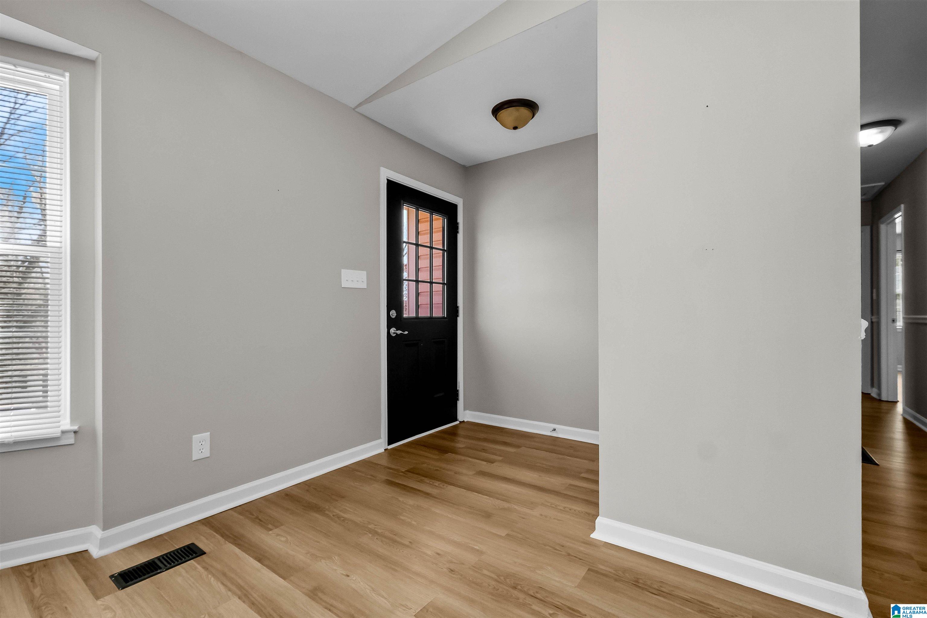 2136 Brewster Road Birmingham, AL 35235 - Photo 5 of 40