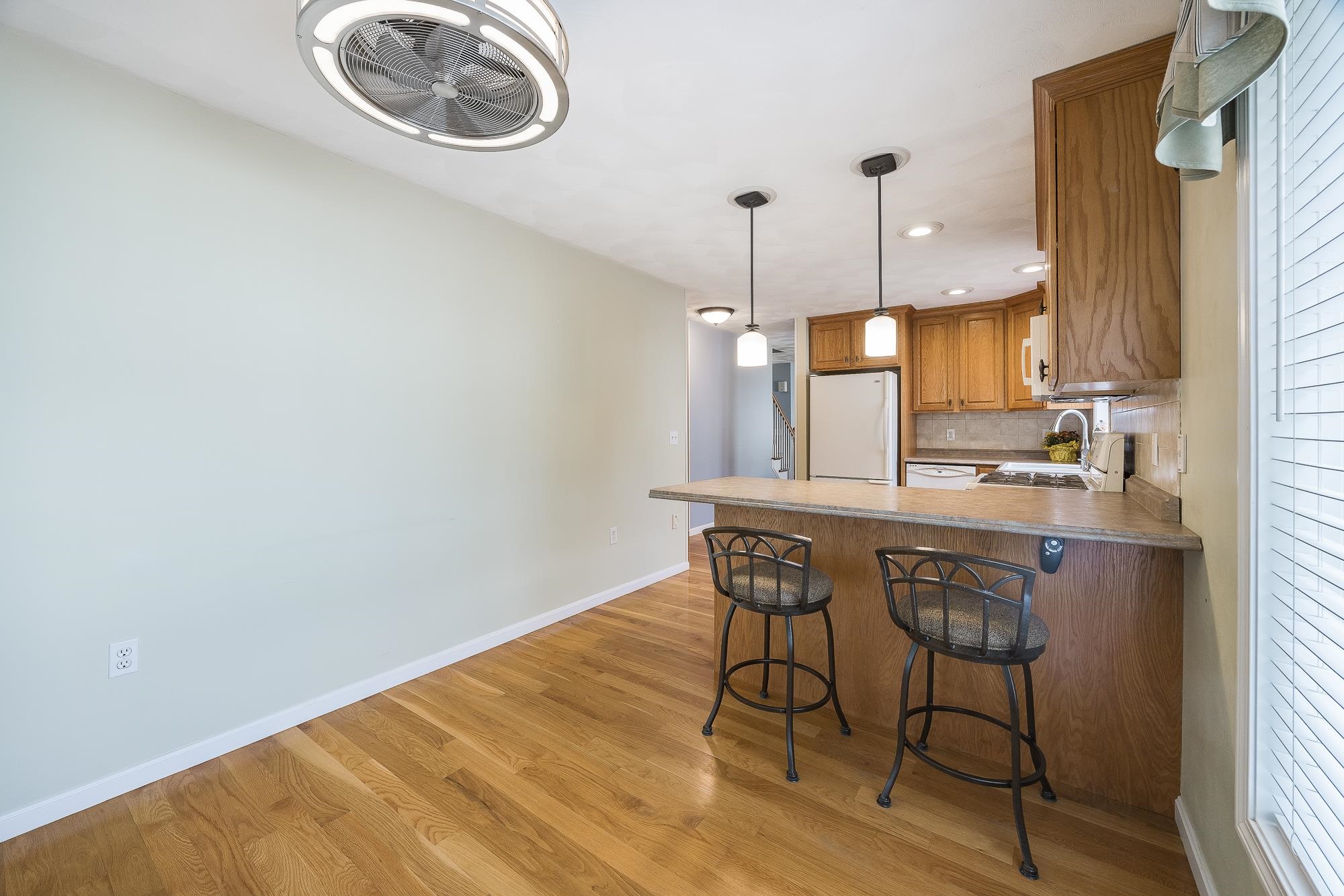 44 Hadleigh Road Windham, NH 03087 - Photo 20 of 47