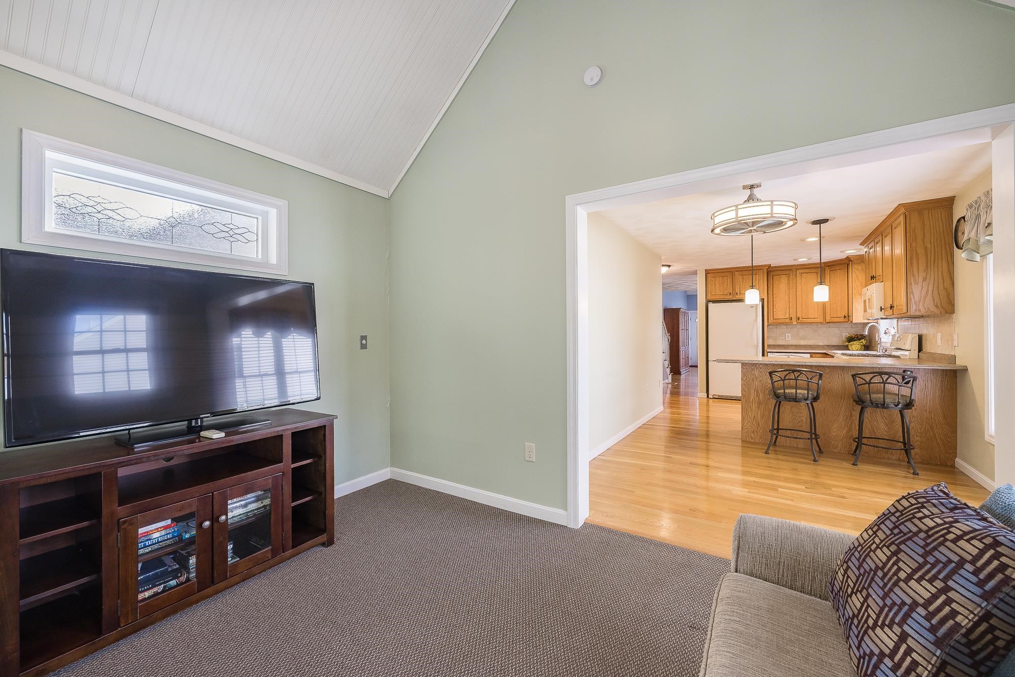 44 Hadleigh Road Windham, NH 03087 - Photo 22 of 47