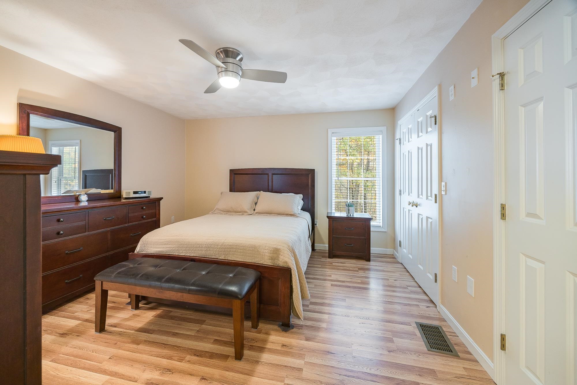 44 Hadleigh Road Windham, NH 03087 - Photo 23 of 47