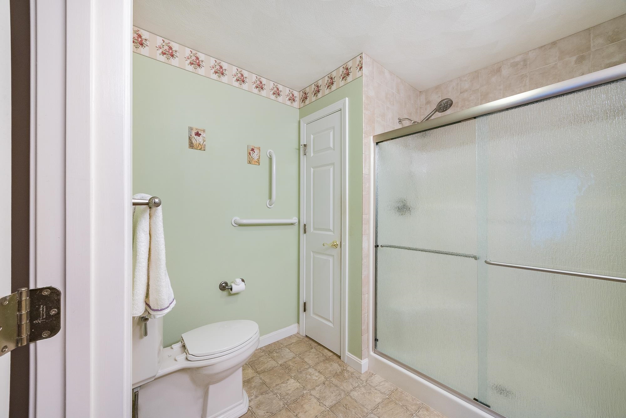 44 Hadleigh Road Windham, NH 03087 - Photo 27 of 47