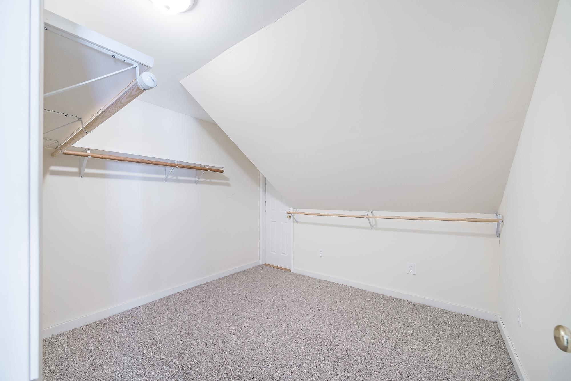 44 Hadleigh Road Windham, NH 03087 - Photo 31 of 47