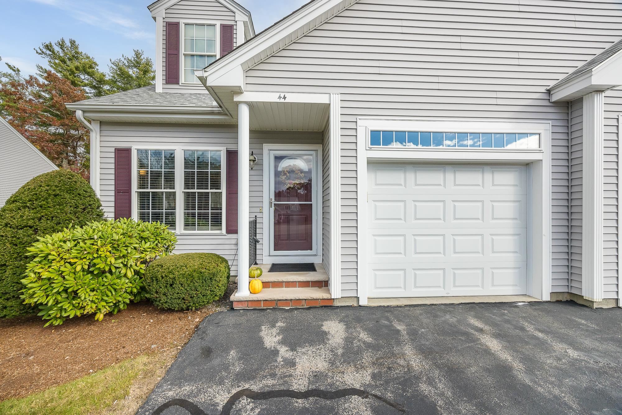 44 Hadleigh Road Windham, NH 03087 - Photo 4 of 47