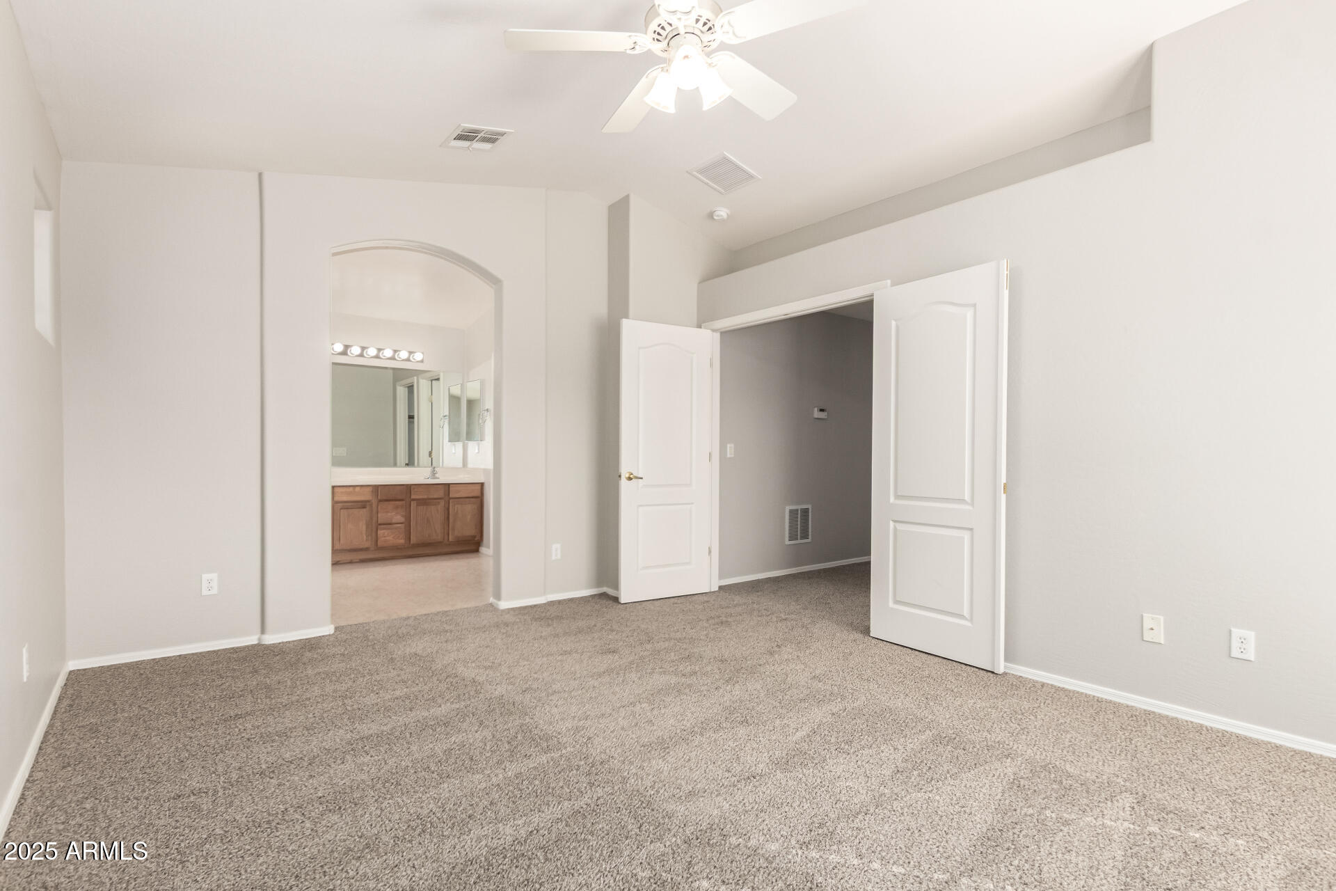 3856 East Minton Street Phoenix, AZ 85042 - Photo 13 of 28 13-Minton