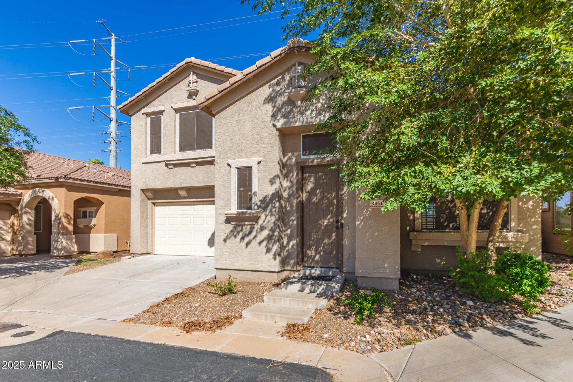 3856 East Minton Street Phoenix, AZ 85042 - Photo 2 of 28 02-Minton