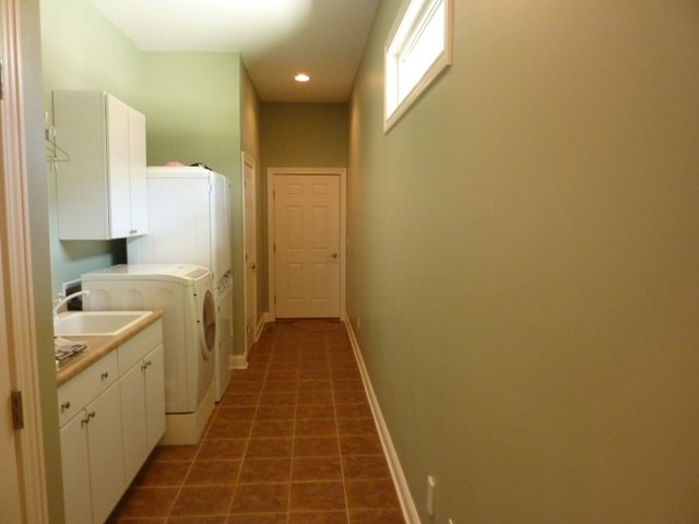 6304 Fawn Ridge Peoria, IL 61615 - Photo 11 of 15 Gallery Image 11