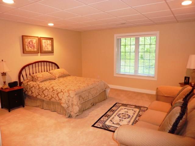 6304 Fawn Ridge Peoria, IL 61615 - Photo 10 of 15 Gallery Image 10