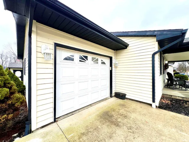 $203,900 | 149 Hel Mar Drive, Mitchell, IN 47446