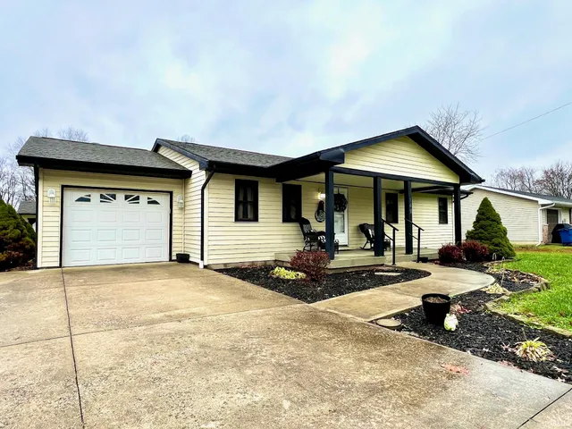 $203,900 | 149 Hel Mar Drive, Mitchell, IN 47446