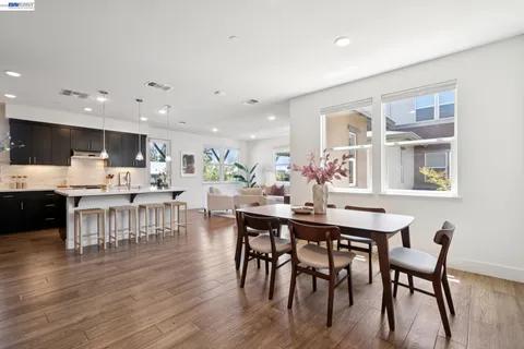 $998,000 | 472 Diller Street, Alameda, CA 94501