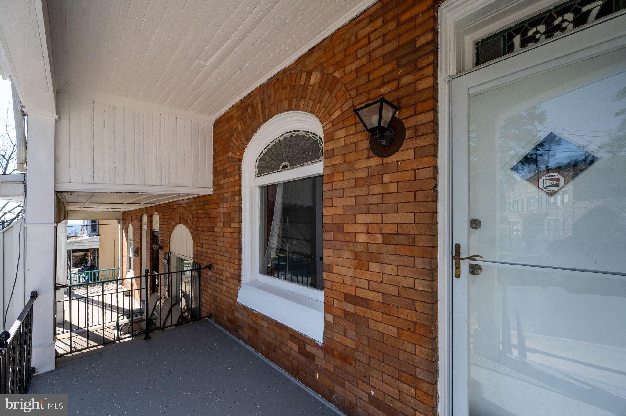 1337 Walnut Street Reading, PA 19604 - Photo 4 of 40