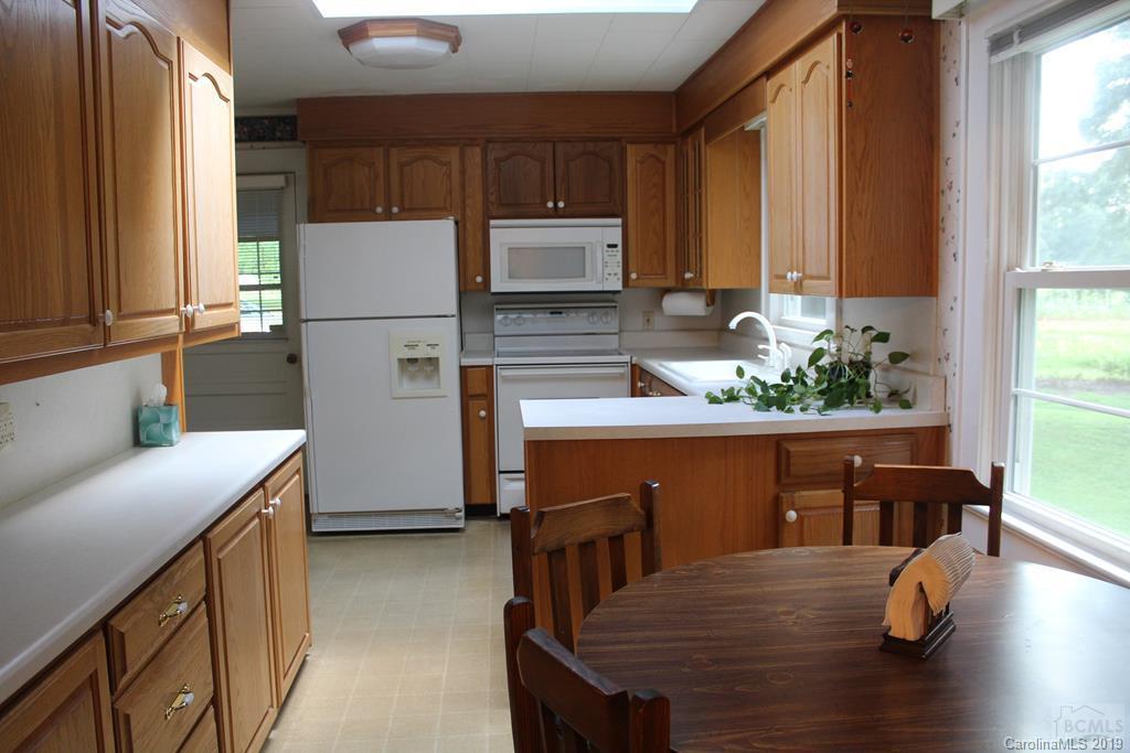 2260 Zion Road Morganton, NC 28655 - Photo 14 of 36 Gallery Image 14