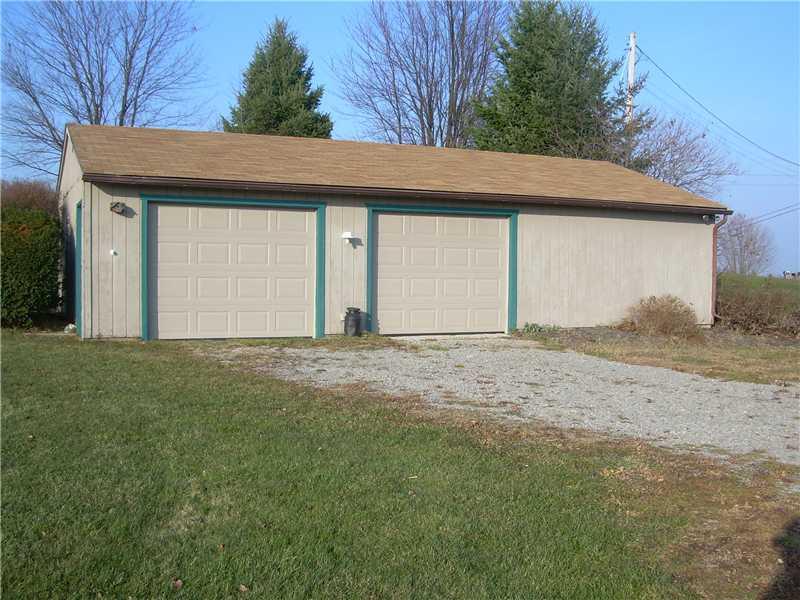 3387 Shaffer Road Ellwood City, PA 16117 - Photo 20 of 22 Parking Lot/Garage.