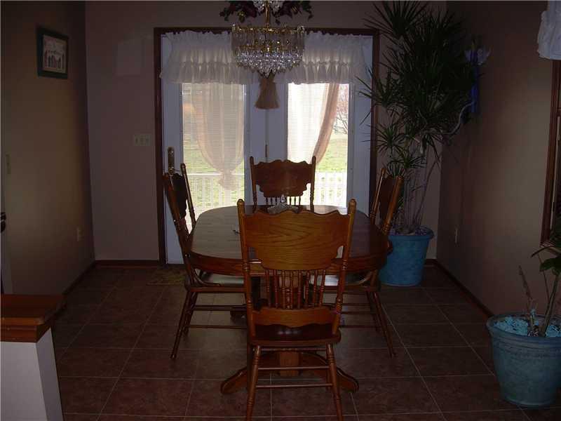 3387 Shaffer Road Ellwood City, PA 16117 - Photo 5 of 22 Dining Room.