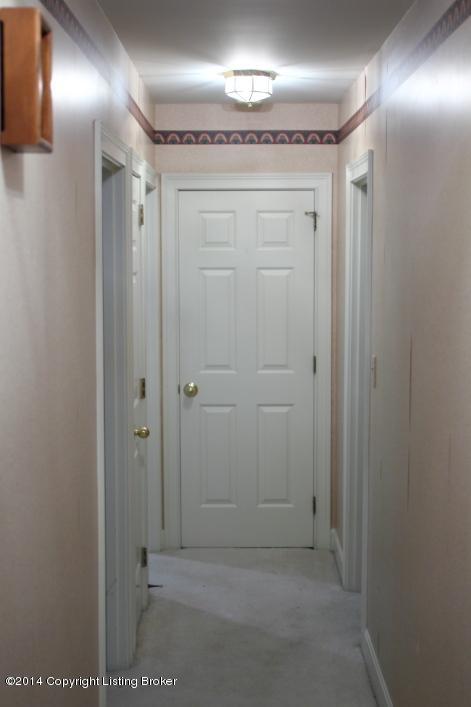 12510 Kirkham Road Louisville, KY 40299 - Photo 12 of 16 12510_KirkhamRd_10