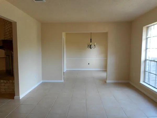 $2,000 | 11226 Concho Street, Houston, TX 77072