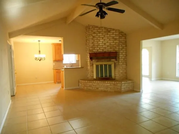 $2,000 | 11226 Concho Street, Houston, TX 77072