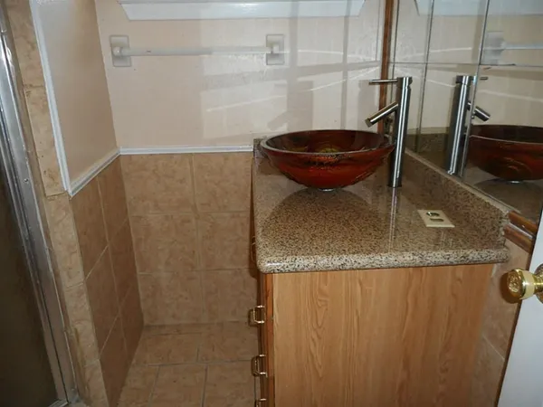 $2,000 | 11226 Concho Street, Houston, TX 77072