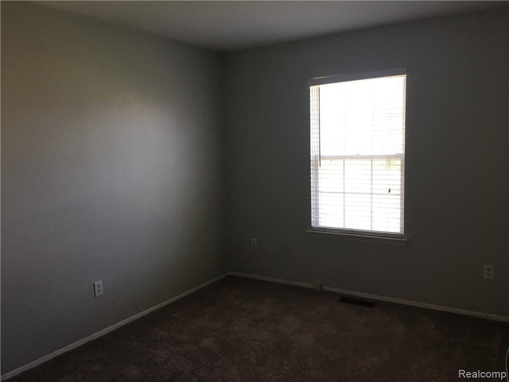 22040 Cape Cod Way, Unit 4 Farmington, MI 48336 - Photo 24 of 31