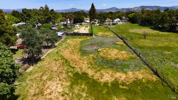 $749,000 | 1047 South Wright Road, Santa Rosa, CA 95407