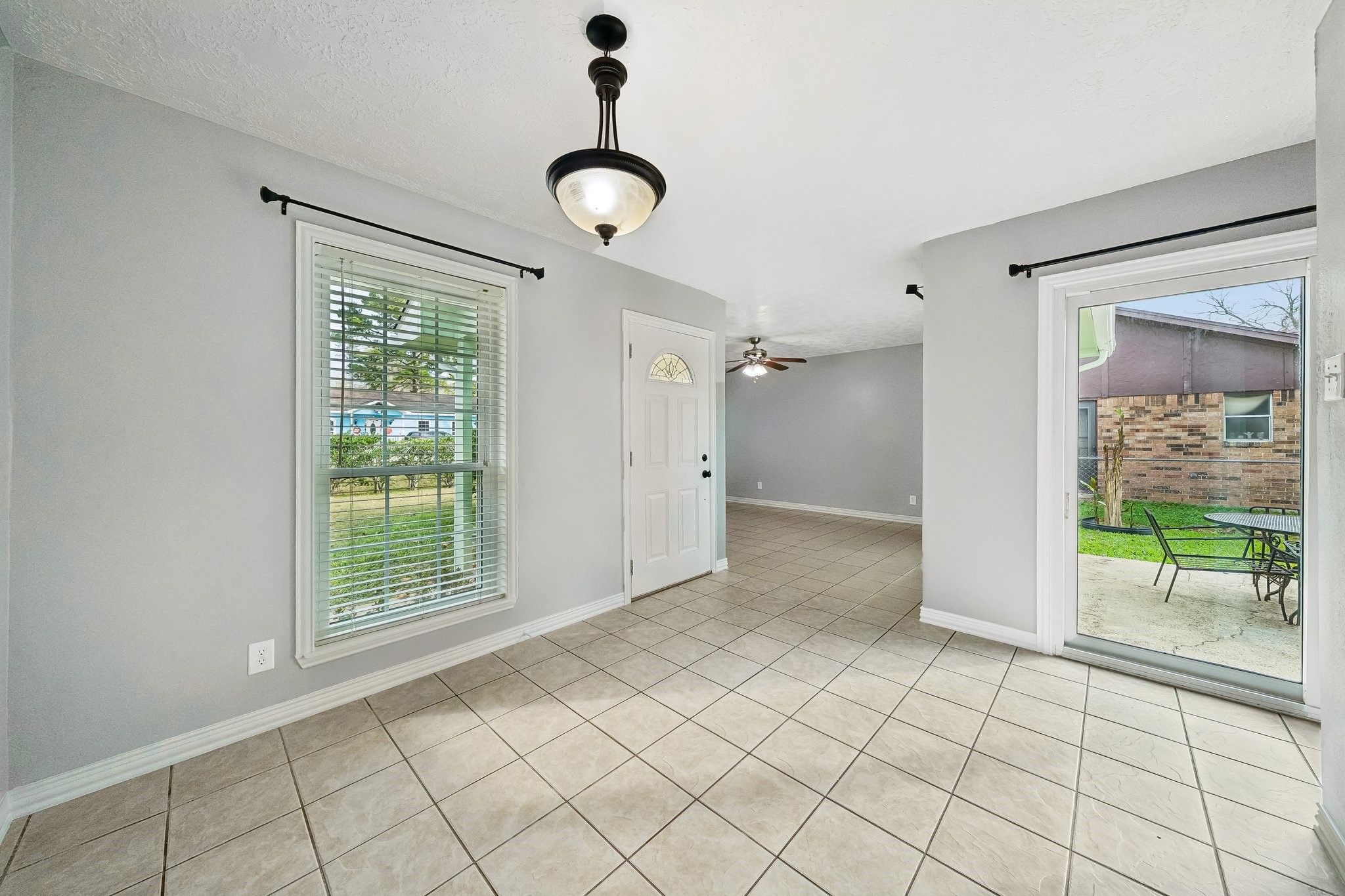 3908 Colorado Avenue Dickinson, TX 77539 - Photo 10 of 25 Dining Area
