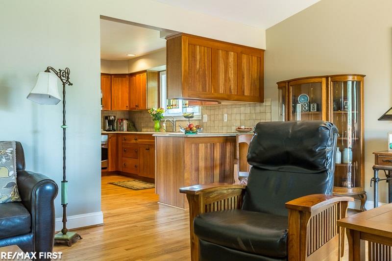 2096 Winchester Road Rochester Hills, MI 48307 - Photo 27 of 49