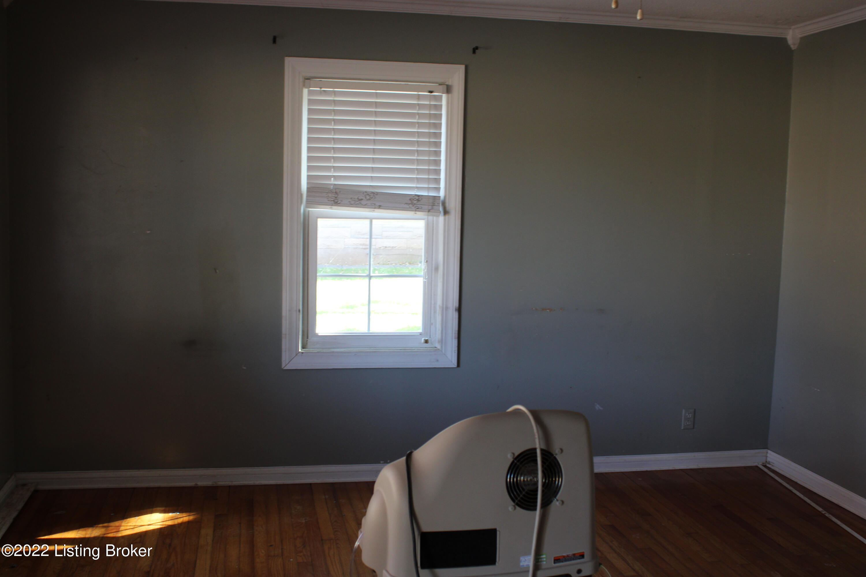 177 Connor Road Springfield, KY 40069 - Photo 7 of 21 IMG_0287