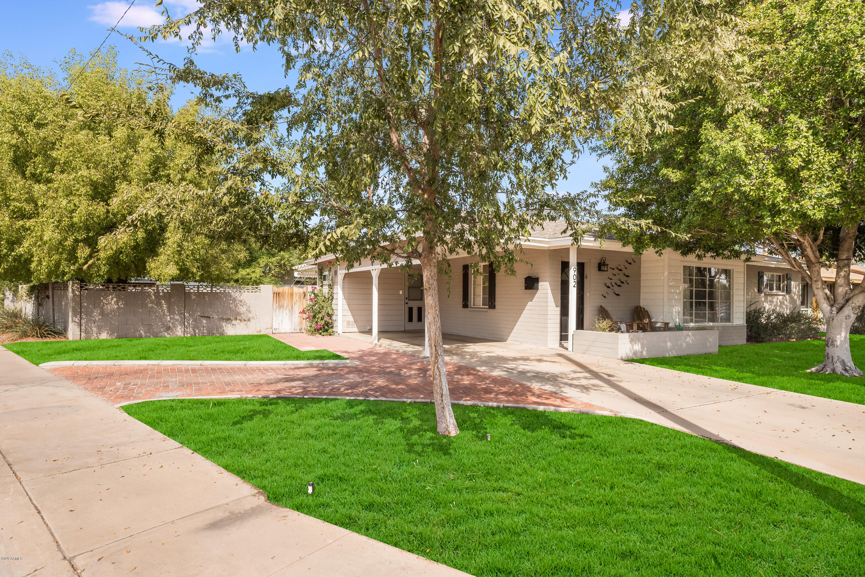 902 East Rovey Avenue Phoenix, AZ 85014 - Photo 2 of 24 Corner Lot!