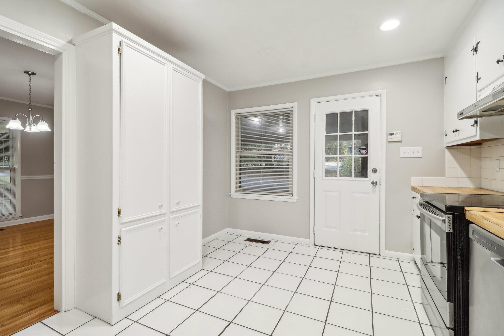 149 Rutledge Avenue Orangeburg, SC 29115 - Photo 13 of 40 8-web-or-mls-Rutledge Ave-006