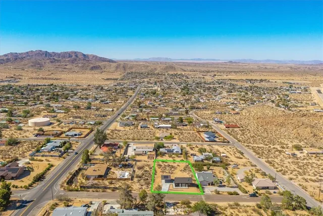 $360,000 | 61850 Alta Mura Drive, Joshua Tree, CA 92252