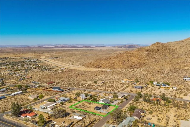 $360,000 | 61850 Alta Mura Drive, Joshua Tree, CA 92252